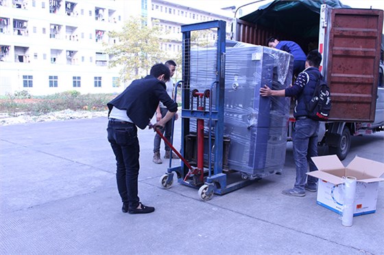 環瑞恒溫恒濕箱