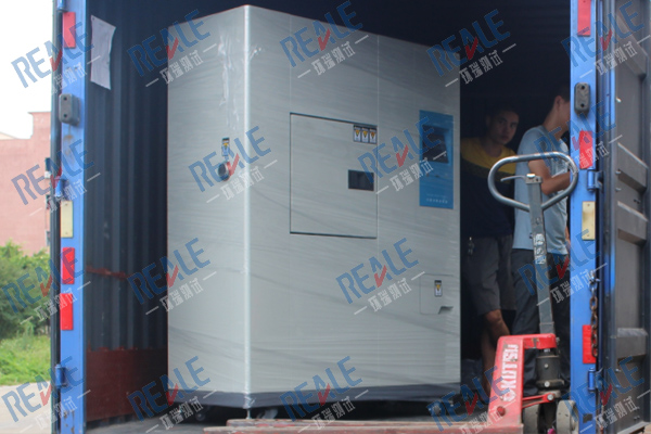 分體式冷熱沖擊試驗箱裝車圖 分體式冷熱沖擊試驗箱裝車圖